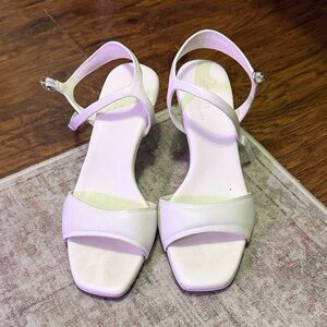 White Naturalizer Heels Size 6